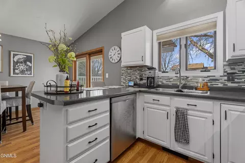 Kitchen - 3130 Devon Dr, Bismarck, ND 58504 photo 2 of 2