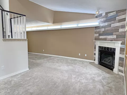 Living - 1510 Cimarron Dr, Bismarck, ND 58503 photo 3 of 9