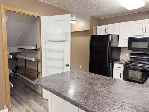 Other - 1510 Cimarron Dr, Bismarck, ND 58503 photo 1 of 14