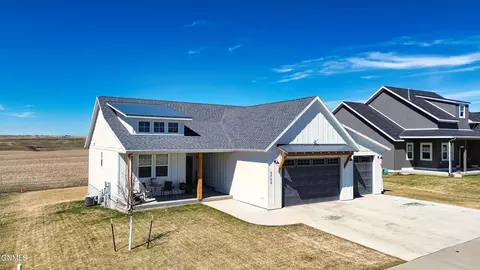 Exterior - 2709 44th Ave W, Williston, ND 58801 photo 4 of 4