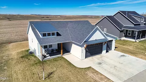 Exterior - 2709 44th Ave W, Williston, ND 58801 photo 3 of 4