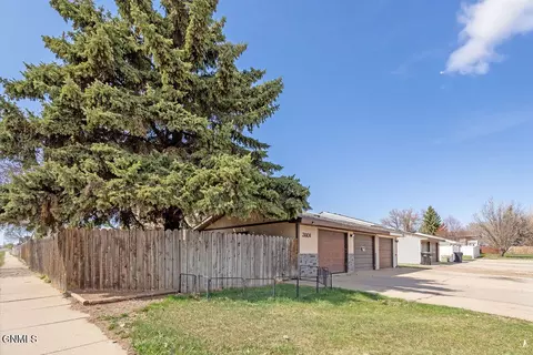 Exterior - 2601 17th Ct W, Williston, ND 58801 photo 6 of 6