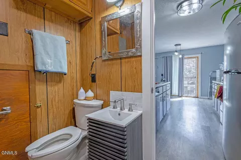 Bath - 2601 17th Ct W, Williston, ND 58801 photo 1 of 2
