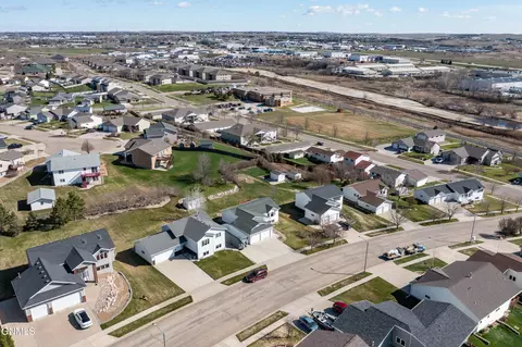 View/Area - 3432 Crocus Ave, Bismarck, ND 58501 photo 1 of 1