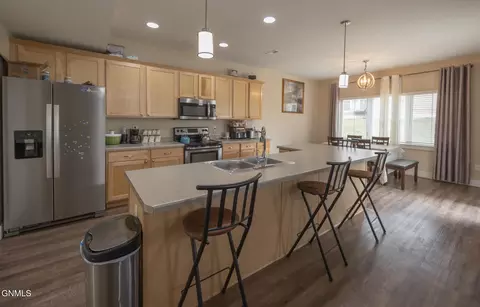 Kitchen - 2820 27th St W, Williston, ND 58801 photo 1 of 2