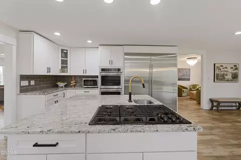 Kitchen - 3115 11th Ave E, Williston, ND 58801 photo 5 of 7
