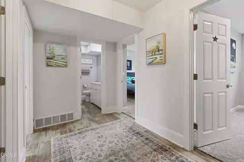 Entry Way - 3115 11th Ave E, Williston, ND 58801 photo 2 of 2