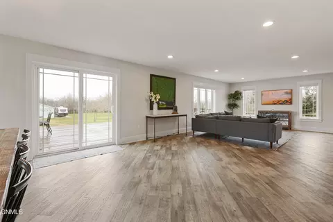 Living - 3115 11th Ave E, Williston, ND 58801 photo 3 of 3