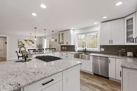 Kitchen - 3115 11th Ave E, Williston, ND 58801 photo 6 of 7