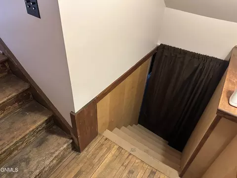 Entry Way - 137 3rd Ave NE, Garrison, ND 58540 photo 6 of 7