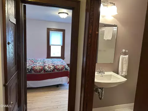 Bath - 137 3rd Ave NE, Garrison, ND 58540 photo 5 of 6