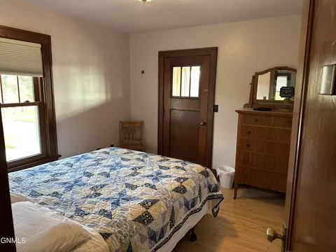 Bedroom - 137 3rd Ave NE, Garrison, ND 58540 photo 8 of 10