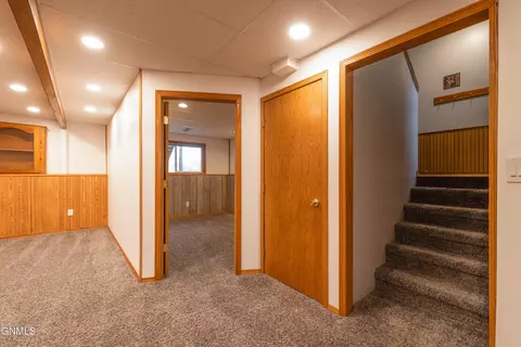 Entry Way - 12 Stanley Dr, Lincoln, ND 58504 photo 3 of 4