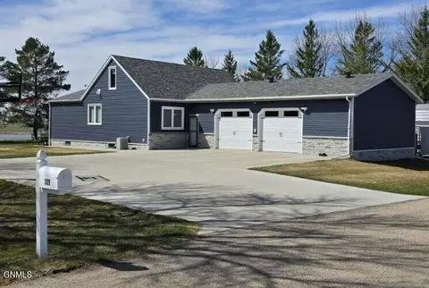309 Birch St W, Gackle, ND 58442