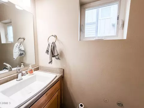 Bath - 2705 28th St W, Williston, ND 58801 photo 3 of 3