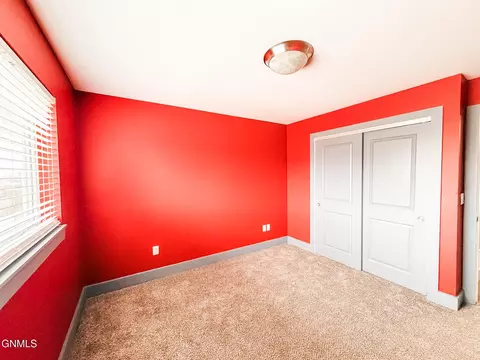 Bedroom - 2705 28th St W, Williston, ND 58801 photo 2 of 4