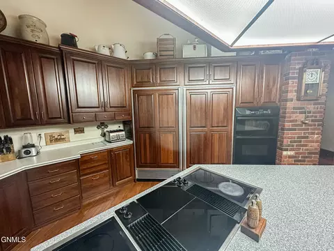 Kitchen - 679 38th Ave NE, Bowdon, ND 58418 photo 4 of 7