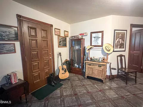 Entry Way - 679 38th Ave NE, Bowdon, ND 58418 photo 1 of 5