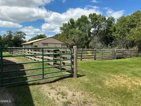Exterior - 679 38th Ave NE, Bowdon, ND 58418 photo 11 of 35