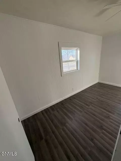 Bedroom - 310 2nd Ave E, Mobridge, SD 57601 photo 2 of 3
