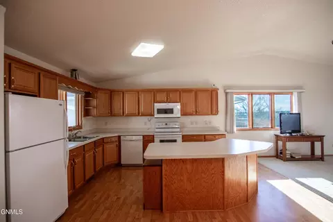 Kitchen - 715 Brome Loop, Bismarck, ND 58503 photo 1 of 3