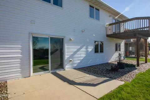 Exterior - 715 Brome Loop, Bismarck, ND 58503 photo 7 of 10