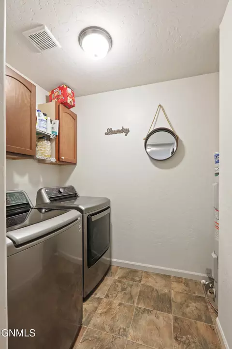 1547 Creekside Dr W, Williston, ND 58801 photo 26