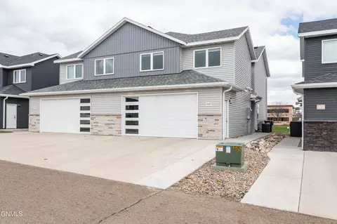 Exterior - 2425 Water Park Loop SE, Mandan, ND 58554 photo 1 of 5
