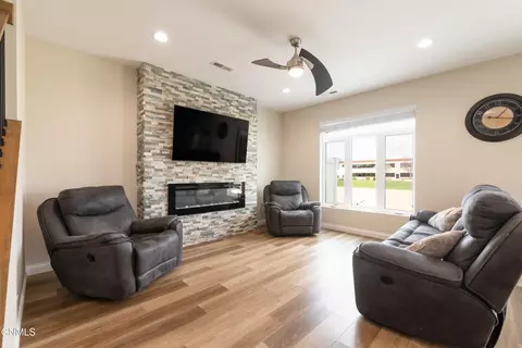 Living - 2425 Water Park Loop SE, Mandan, ND 58554 photo 1 of 1