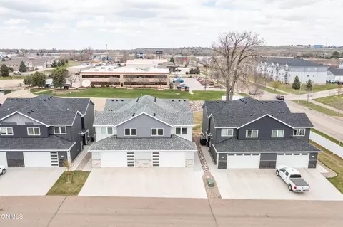 View/Area - 2425 Water Park Loop SE, Mandan, ND 58554 photo 8 of 8
