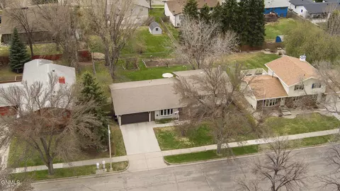 View/Area - 2009 Grimsrud Dr, Bismarck, ND 58501 photo 6 of 13
