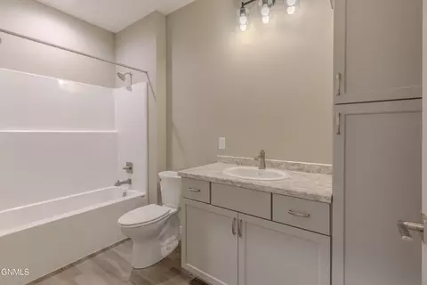 Bath - 3607 Silver Leaf Ave, Mandan, ND 58554 photo 3 of 3