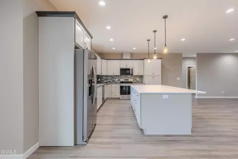 Kitchen - 3607 Silver Leaf Ave, Mandan, ND 58554 photo 3 of 3