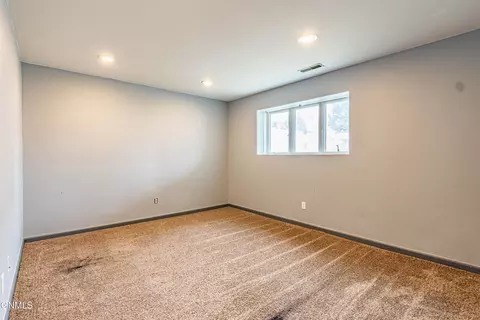 Bedroom - 801 Bremner Ave, Bismarck, ND 58503 photo 5 of 8