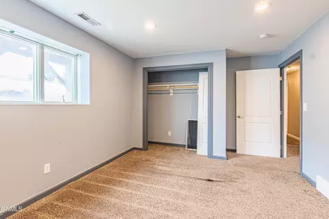 Bedroom - 801 Bremner Ave, Bismarck, ND 58503 photo 6 of 8