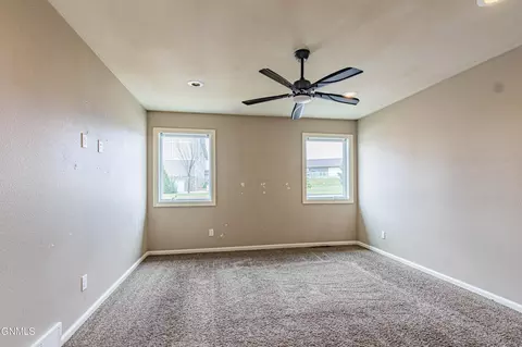 Bedroom - 801 Bremner Ave, Bismarck, ND 58503 photo 3 of 8