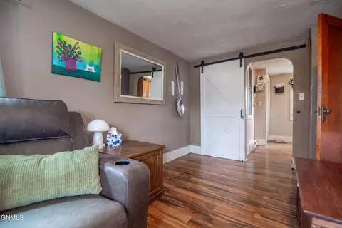 Entry Way - 211 9th Ave NE, Mandan, ND 58554 photo 1 of 2