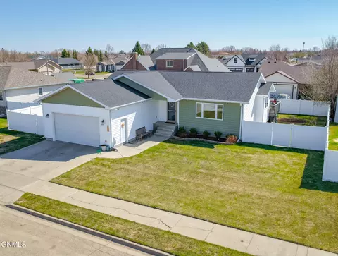 View/Area - 1914 17th Ct W, Williston, ND 58801 photo 5 of 6