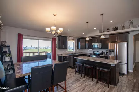 Other - 608 14th St SE, Mandan, ND 58554 photo 4 of 23