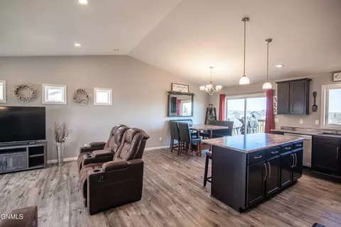 Other - 608 14th St SE, Mandan, ND 58554 photo 6 of 23
