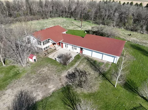 9537 38th Ave SE, Venturia, ND 58413