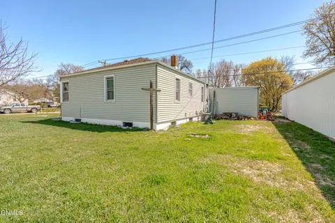 Exterior - 1407 Thayer Ave, Bismarck, ND 58501 photo 5 of 5