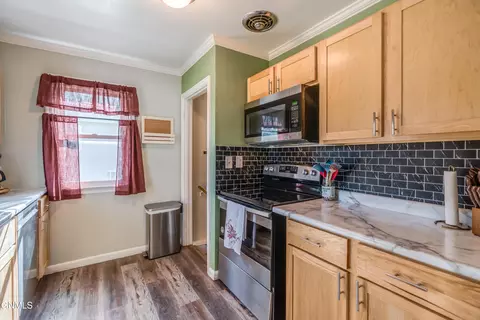 Kitchen - 1407 Thayer Ave, Bismarck, ND 58501 photo 6 of 9