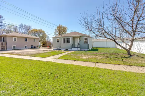 Other - 1407 Thayer Ave, Bismarck, ND 58501 photo 17 of 23