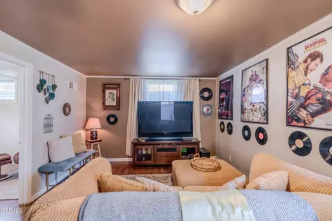 Living - 1407 Thayer Ave, Bismarck, ND 58501 photo 4 of 5