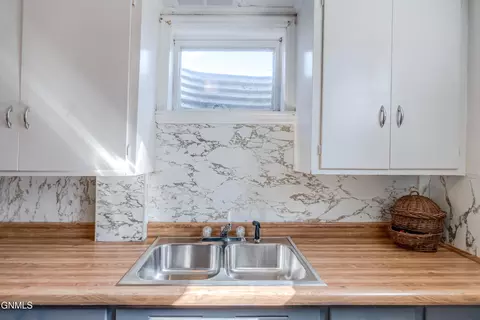 Kitchen - 1407 Thayer Ave, Bismarck, ND 58501 photo 8 of 9