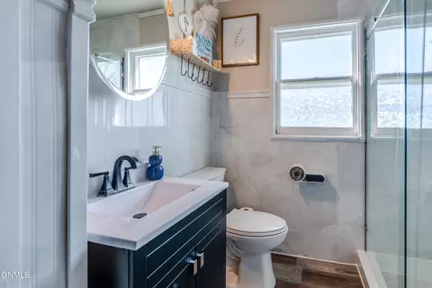 Bath - 1407 Thayer Ave, Bismarck, ND 58501 photo 1 of 7