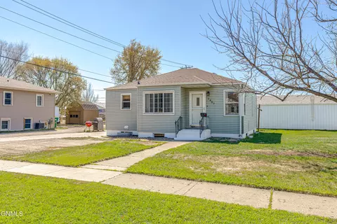 Exterior - 1407 Thayer Ave, Bismarck, ND 58501 photo 1 of 5
