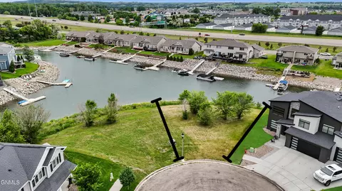 2207 Bridgeview Ct, Mandan, ND 58554 photo 11