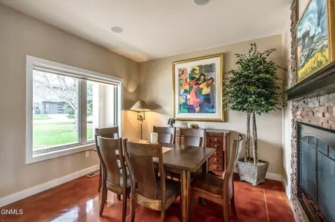 Dining - 3924 Poseidon Loop, Bismarck, ND 58504 photo 2 of 4